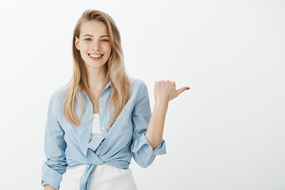 woman, girl, female, girlfriend, student, showing, right, indicating, upbeat, advertisement, advertising, pointing, background, amazed, beautiful, blonde, cute, plan, eureka, friendly, idea, suggestion, emotional, excited, expressive, freelancer, amazement, gesturing, glad, gray, grinning, happy, horizontal, joyful, pleased, portrait, positive, pretty, smile, blond, smiling, studio, stylish, trendy, young, youth, astonished, astonishment, surprised, emotive