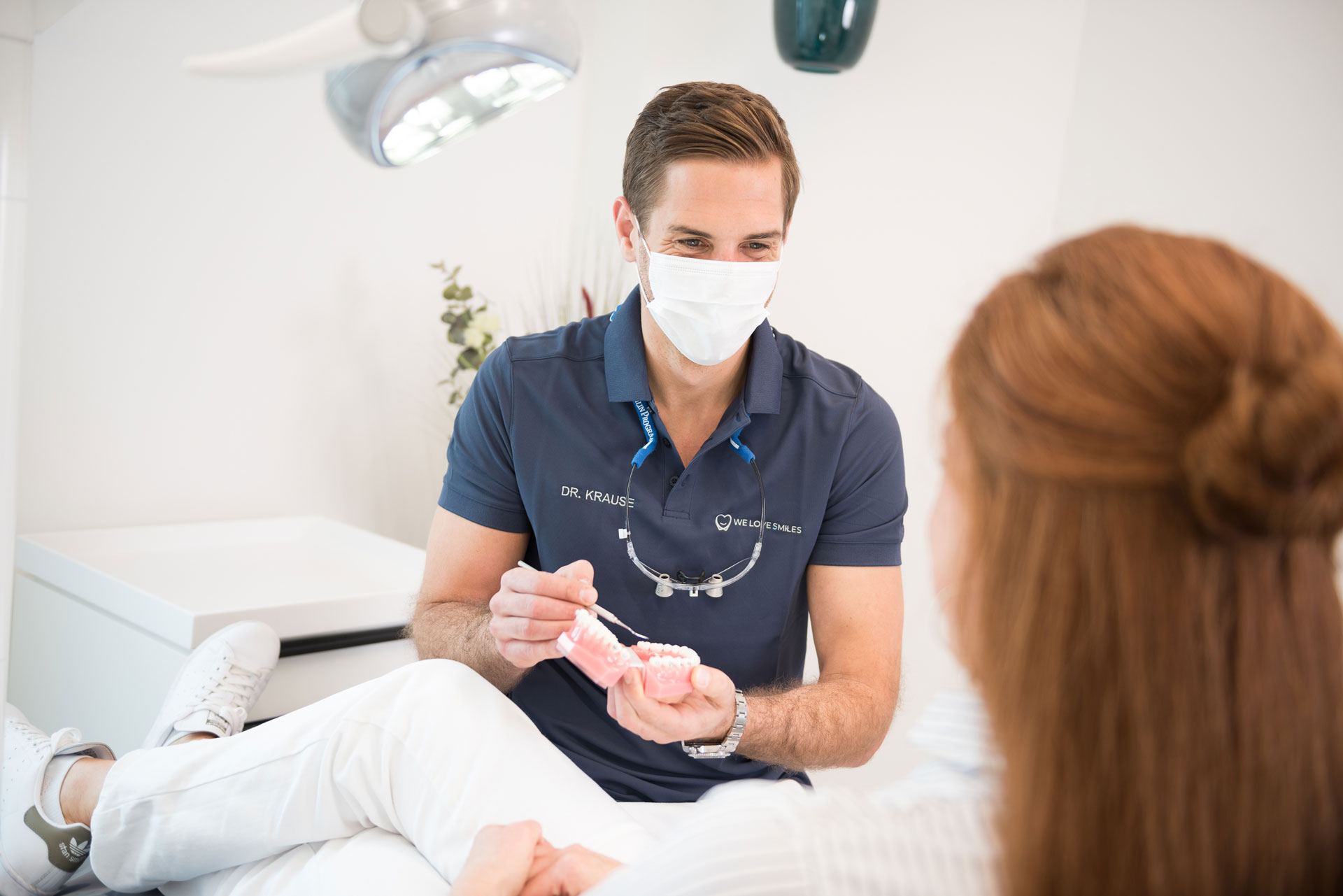 Kieferorthopädie Leistungen Zahnspangen & Invisalign